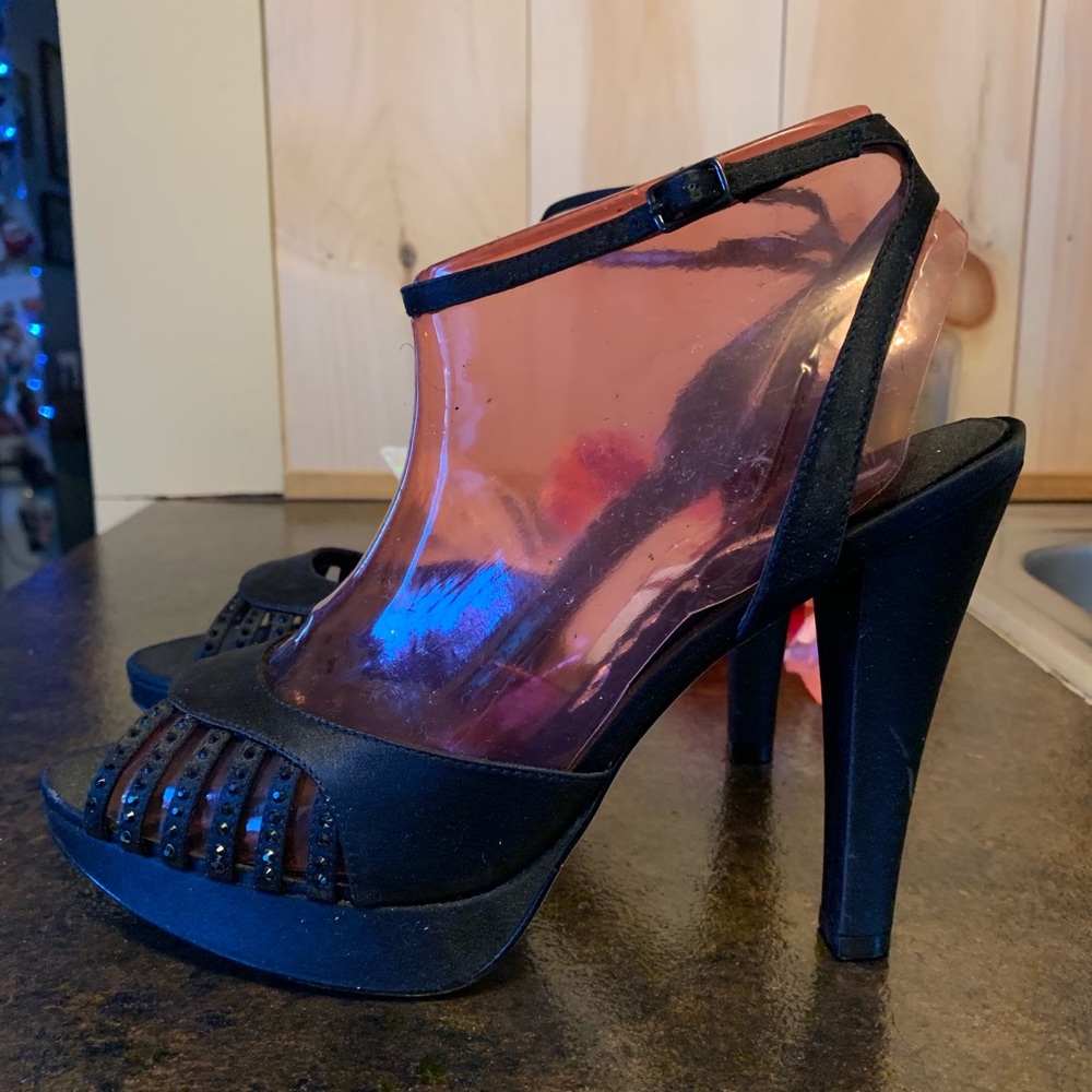 🌈 Nina Viviana Black Heels With Rhinestone